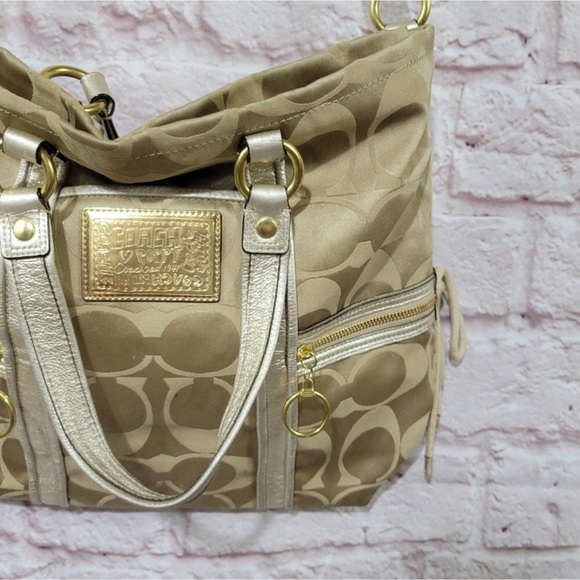 Coach Poppy Gold & Metallic Silver Shoulder Hand Bag - Picture 3 of 12